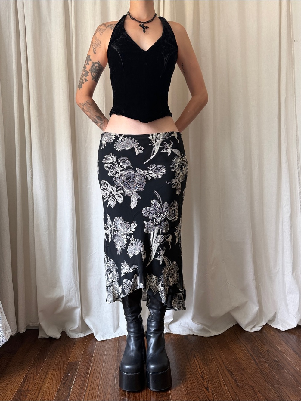 Vintage Ilyse Hart Black & White Floral Midi Skirt Women's Size Large | Goth